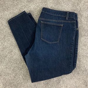 A.n.a women’s 22 skinny jegging jeans EUC